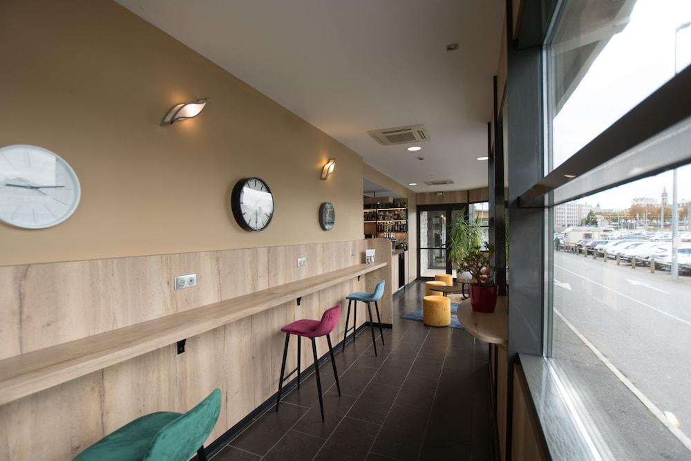 Kyriad Limoges Centre Gare - Atrium Екстер'єр фото